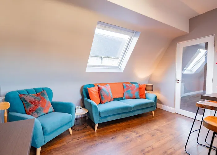 Church View Lane Apartment *